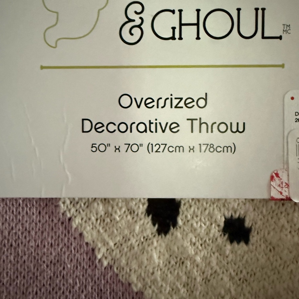 Purple Ghost Print Blanket - Picture 2 of 2